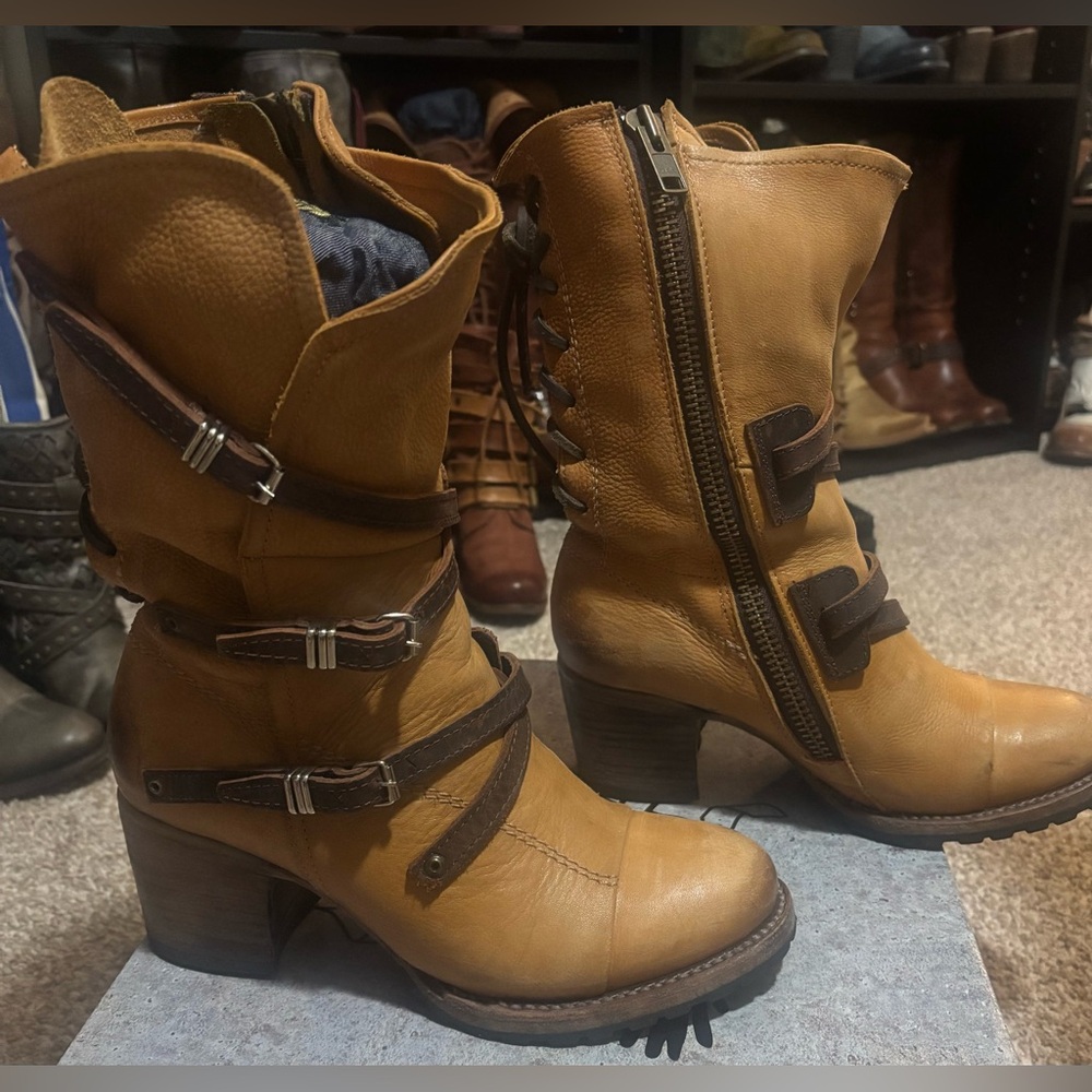 Freebird by Steven Cora Size 9 - Picture 2 of 5